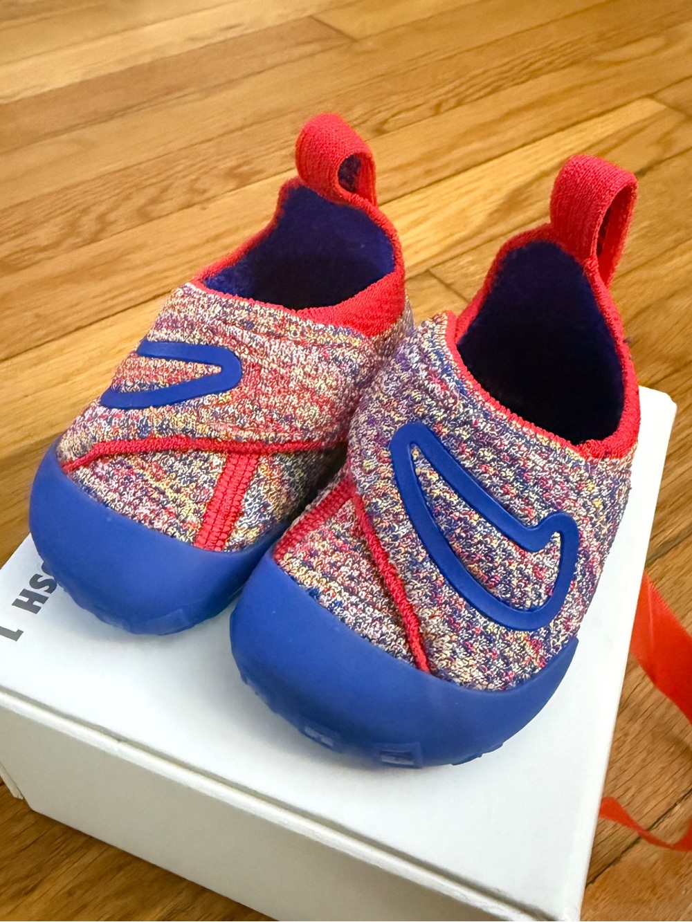 Nike Swoosh 1 TD Infant Flyknit Shoes Sail Game Royal Siren Red Sz 3C FB3244 100